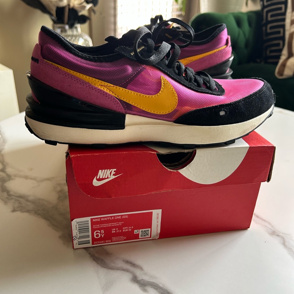 Nike